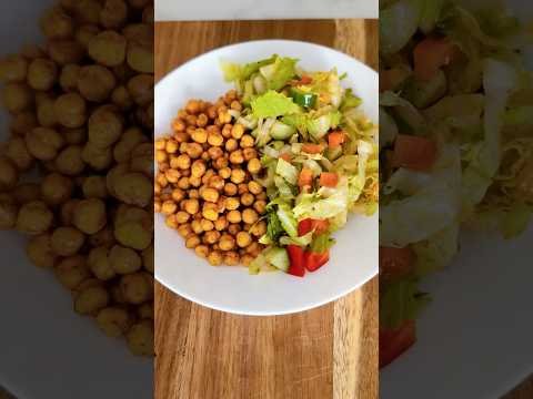 Crispy Air-Fried Chickpea & Lettuce Salad