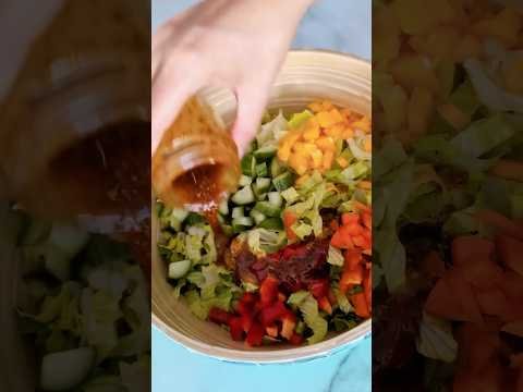 Fresh Romaine Lettuce Salad with Zesty Honey-Lemon Dressing