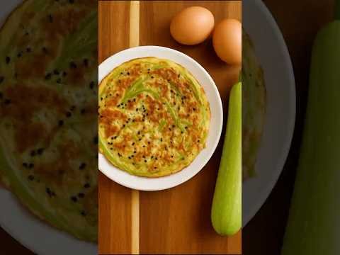Low-carb omelet that looks like a flatbread