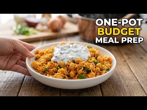 Chickpea Rice with Yogurt Dip